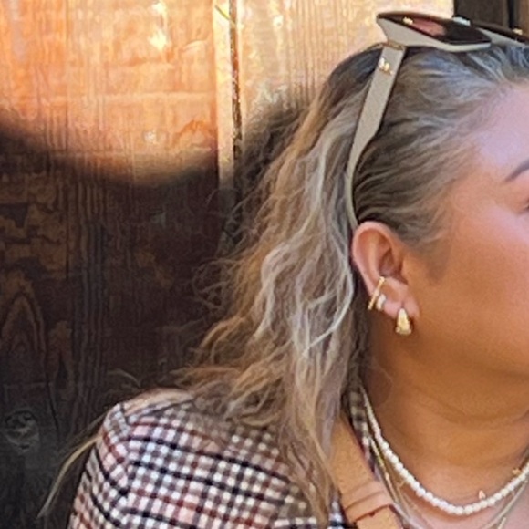 Minimalist Water Drop Rhinestones Earrings (Gold Tone) - Picture 9 of 14